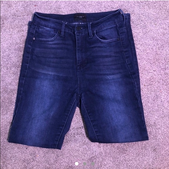 Jeans - Picture 1 of 2